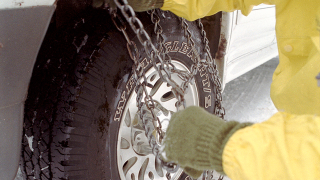 Illustration for article titled The Ten Best Ways To Improve Your Winter Driving